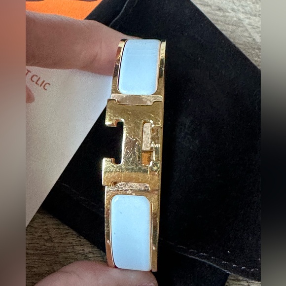 Authentic Hermes Clic Clac in White and Gold size Small - Picture 7 of 9